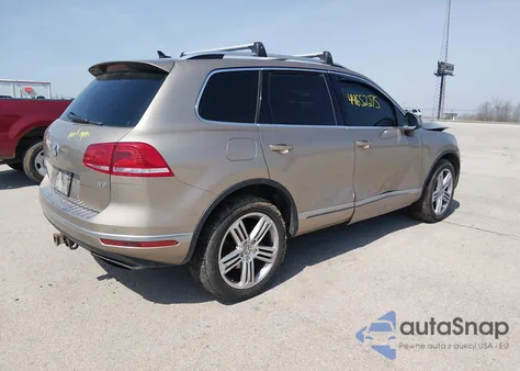 2015 Volkswagen Touareg V6 Executive из США, поврежденный, VIN WVGEF9BP9FD006900